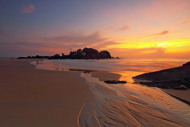 sunset, beach, sand, rock formations, nature, sandy beach, sandy, dusk, twilight, horizon, afterglow, sea, ocean, seascape, sunrise, dawn - 4K 8K wallpaper background by Pok_Rie | Pix8K