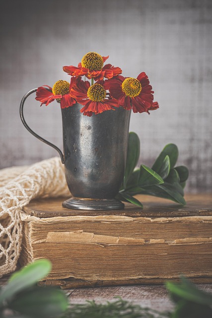 flowers, red flowers, nature, flower wallpaper, beautiful flowers, vintage, flower background, book, aesthetic - 4K 8K wallpaper background by Ylanite | Pix8K