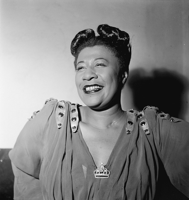 ella fitzgerald, portrait, jazz singer, lock screen wallpaper, afro-american, artist, mobile wallpaper 4k, samsung wallpaper, beautiful wallpaper, music, lady, woman, beautiful, phone wallpaper, smiling, smile, wallpaper, vintage photo, mobile wallpaper, black and white colors, ipad wallpaper, background, picture to frame, iphone wallpaper - 4K 8K wallpaper background by FotoshopTofs | Pix8K
