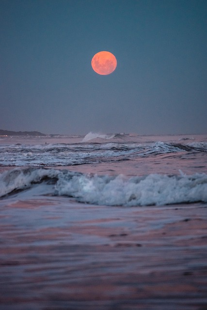 sea, moon, nature, sunset, water, dusk, landscape, beach, evening, ocean, waves, iphone wallpaper, phone wallpaper, aesthetic wallpaper - 4K 8K wallpaper background by LeoEspina | Pix8K