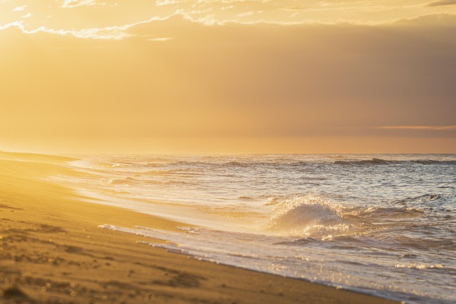 beach, sunrise, sea, shore, nature, sand, sandy beach, seashore, coast, coastline, shoreline, waves, ocean waves, seascape, horizon, sunset, dusk, dawn, twilight, ocean, water, sky, tropical - 4K 8K wallpaper background by MierCatPhotography | Pix8K