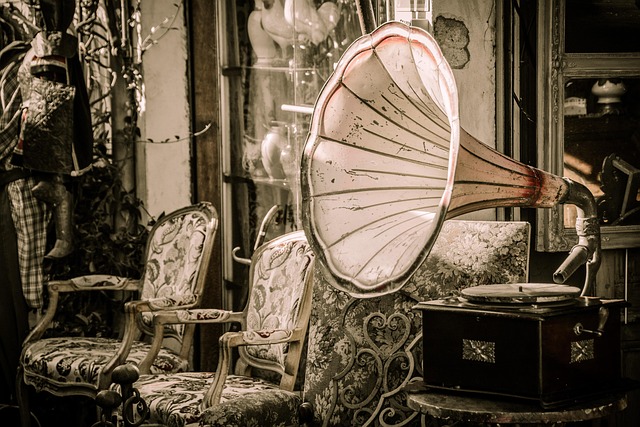 flea market, gramophone, music, speakers, melody, records, turntable, old, junk, nostalgia, vintage, retro, classic, music, music, music, music, music, vintage - 4K 8K wallpaper background by bogitw | Pix8K