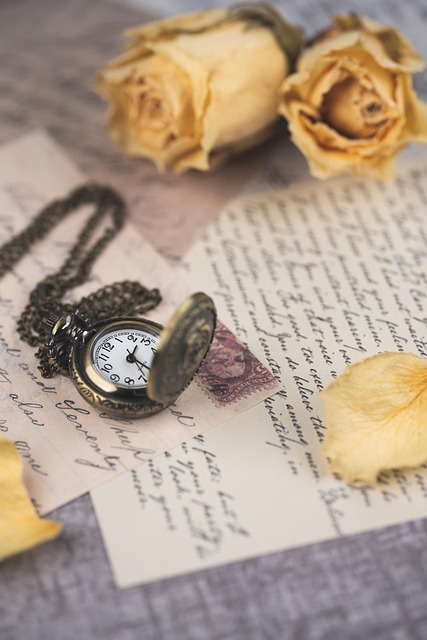 vintage pocket watch, letters, pocket watch, vintage watch, close up, beautiful wallpaper, background, dried roses, vintage aesthetic - 4K 8K wallpaper background by Ylanite | Pix8K