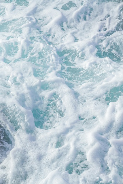 sea, lock screen wallpaper, ocean, foam, phone wallpaper, nature, ipad wallpaper, sea foam, waves, ocean waves, spume, water, mobile wallpaper, texture, background, samsung wallpaper, mobile wallpaper 4k, wallpaper, iphone wallpaper, beautiful wallpaper, aesthetic wallpaper - 4K 8K wallpaper background by ranerd | Pix8K