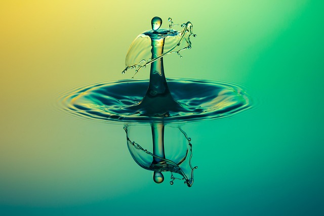 drop, splash, impact, ripples, water, ripple effect, nature, waves, macro, drip, liquid, surface tension, surface, water surface, droplet, drop of water, water reflection, clear water, mirroring, mirror image, reflection - 4K 8K wallpaper background by Quadronet_Webdesign | Pix8K